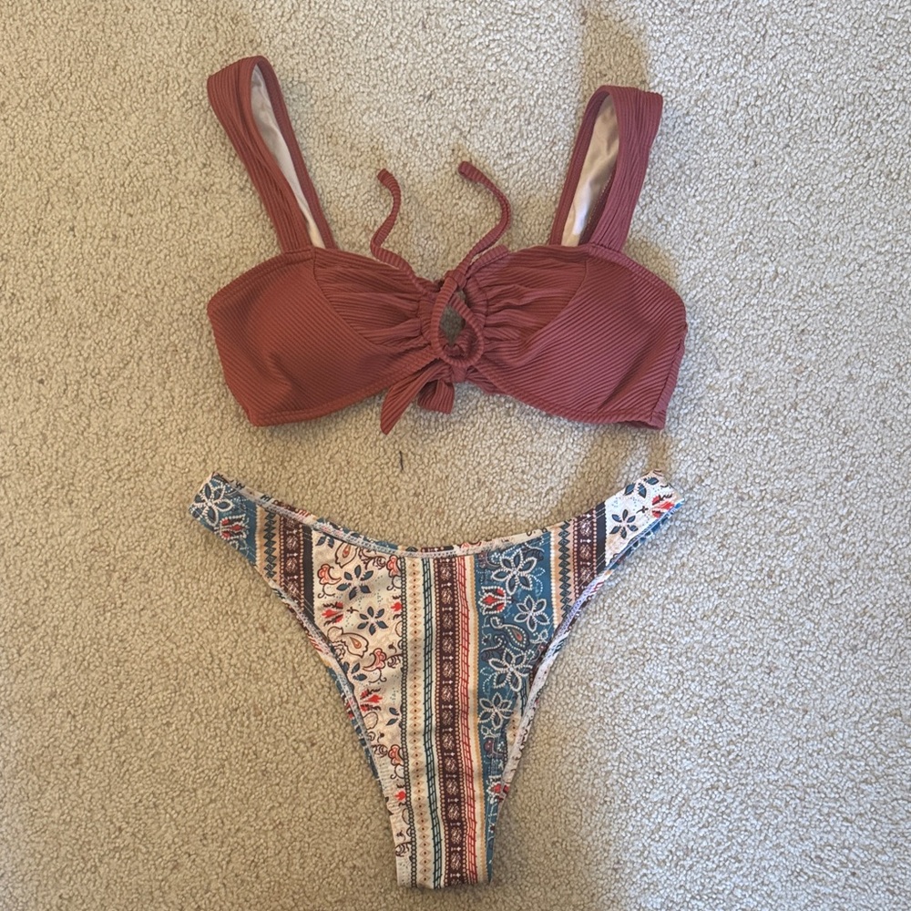 Zaful Rust Red Ribbed Bikini Top with Patterned High-Cut Bottom